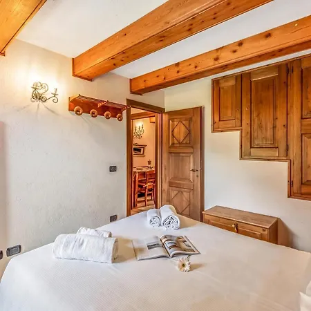 Apartment X6 Parking - Happy Courmayeur